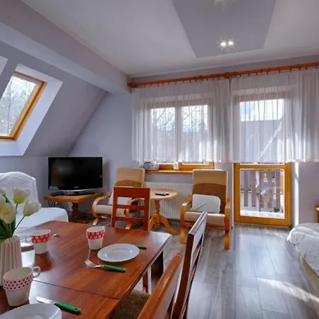 Golden Apartments&db11 *